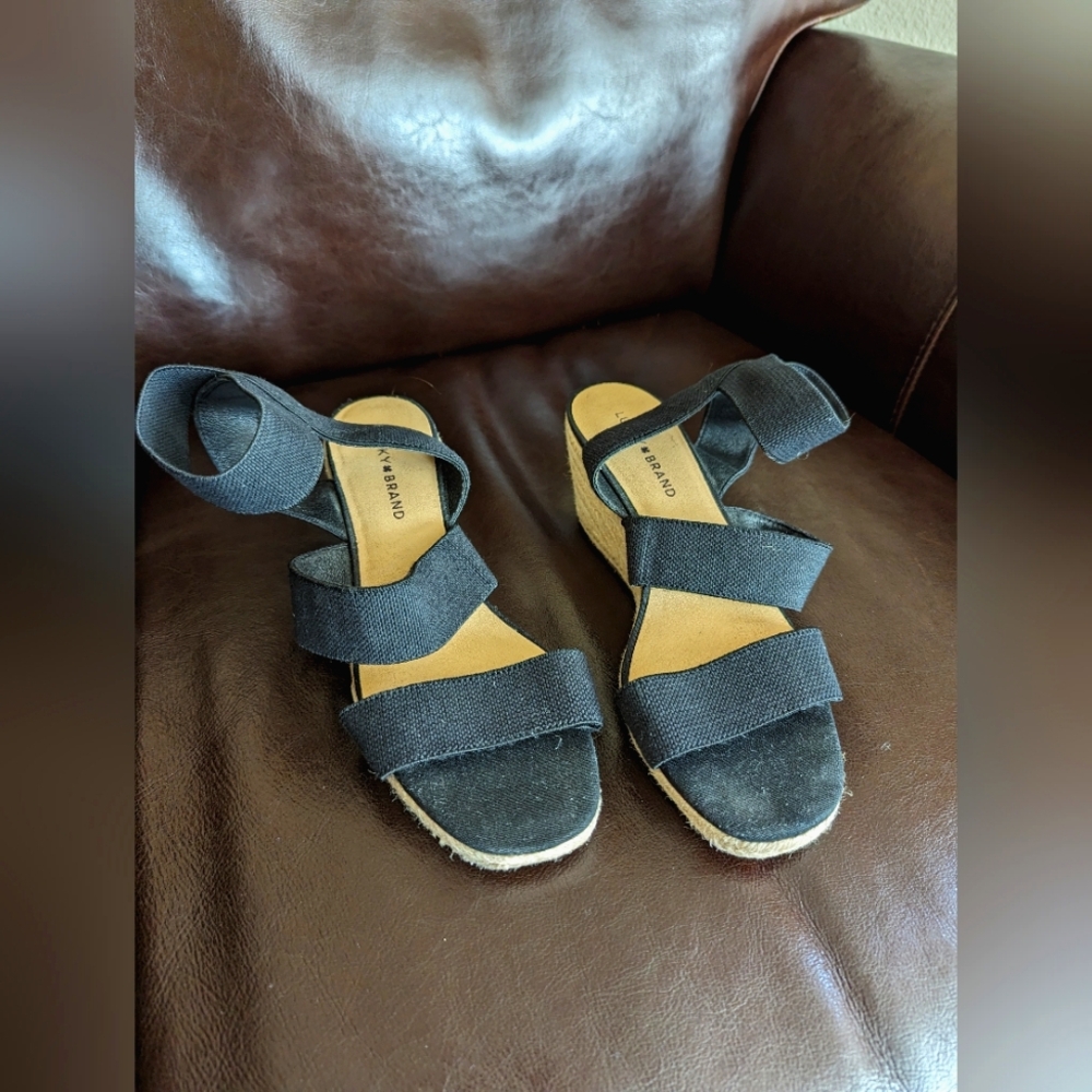 Lucky Brand Summer Wedges with Black Straps